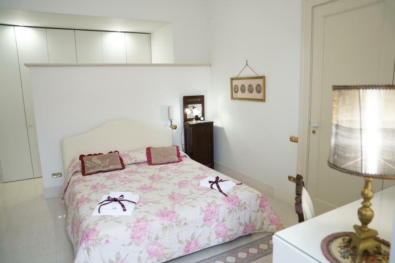 Dimora Del Sedile Hotel Matera Bagian luar foto
