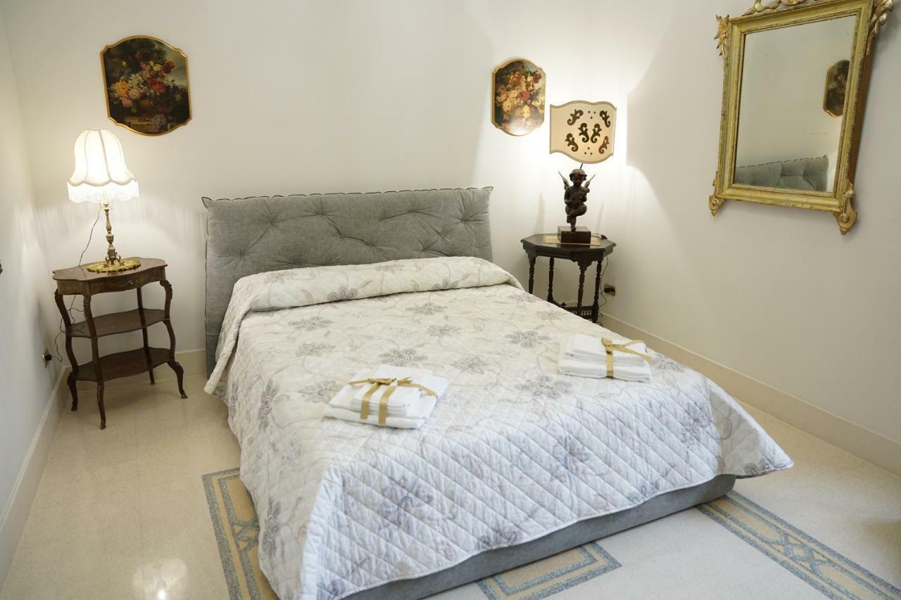 Dimora Del Sedile Hotel Matera Bagian luar foto