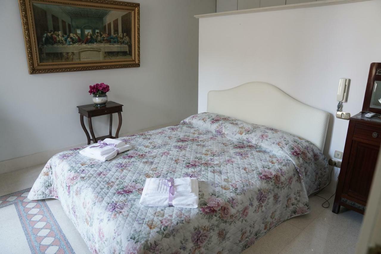 Dimora Del Sedile Hotel Matera Bagian luar foto