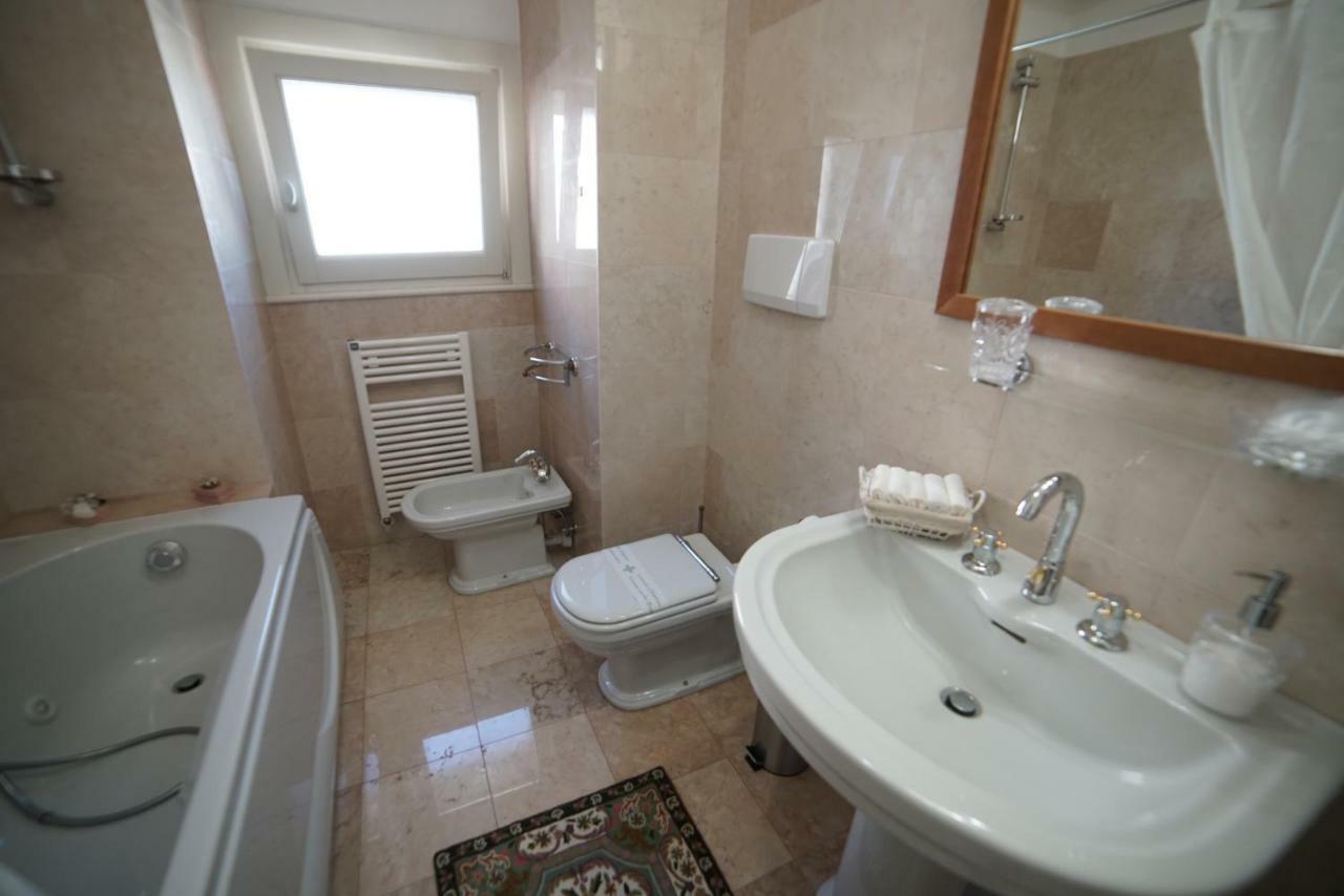 Dimora Del Sedile Hotel Matera Bagian luar foto